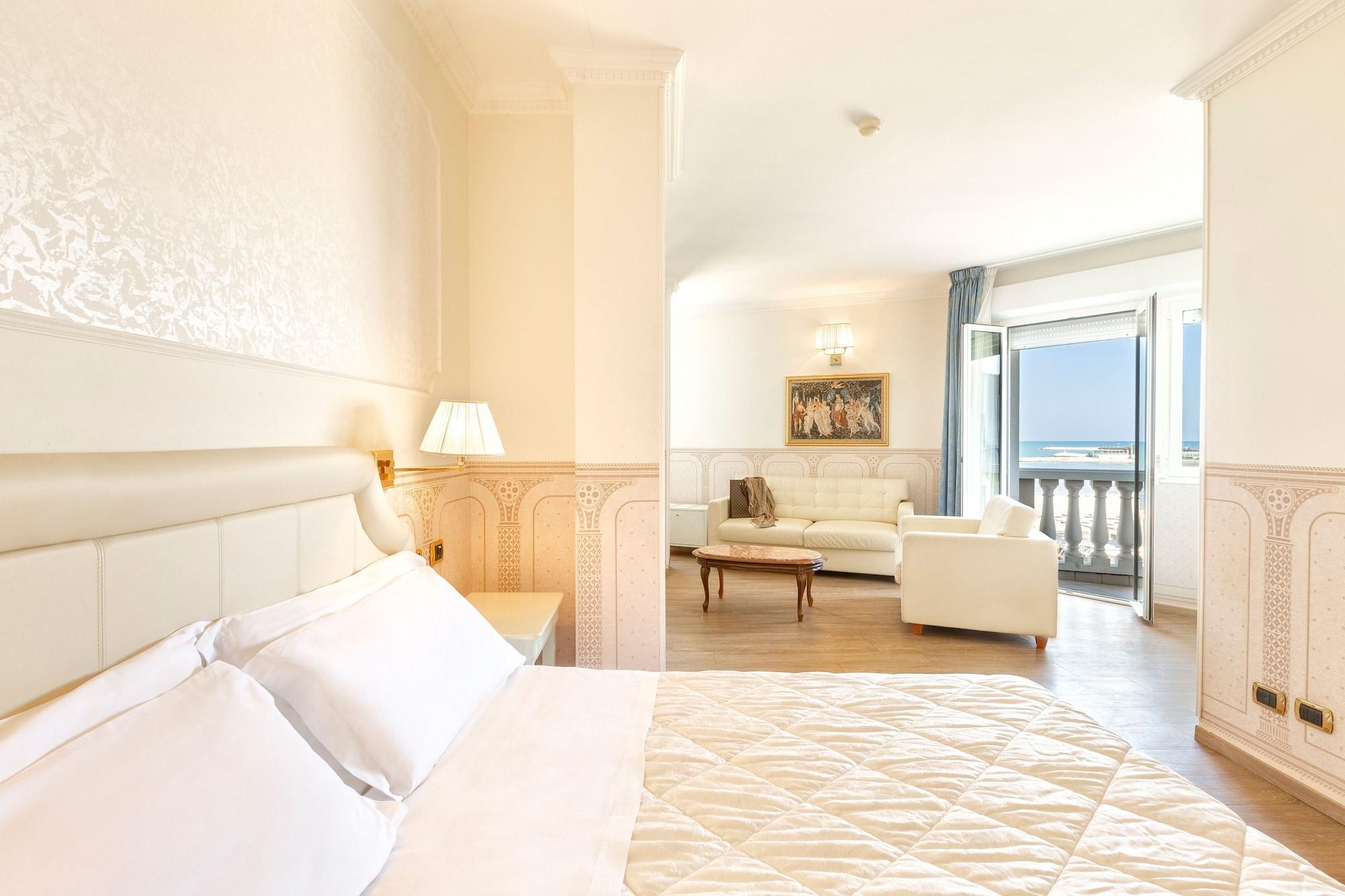 Hotel Baia Imperiale Rimini Esterno foto