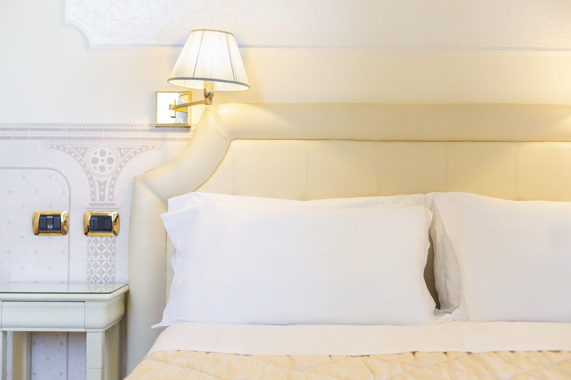 Hotel Baia Imperiale Rimini Esterno foto