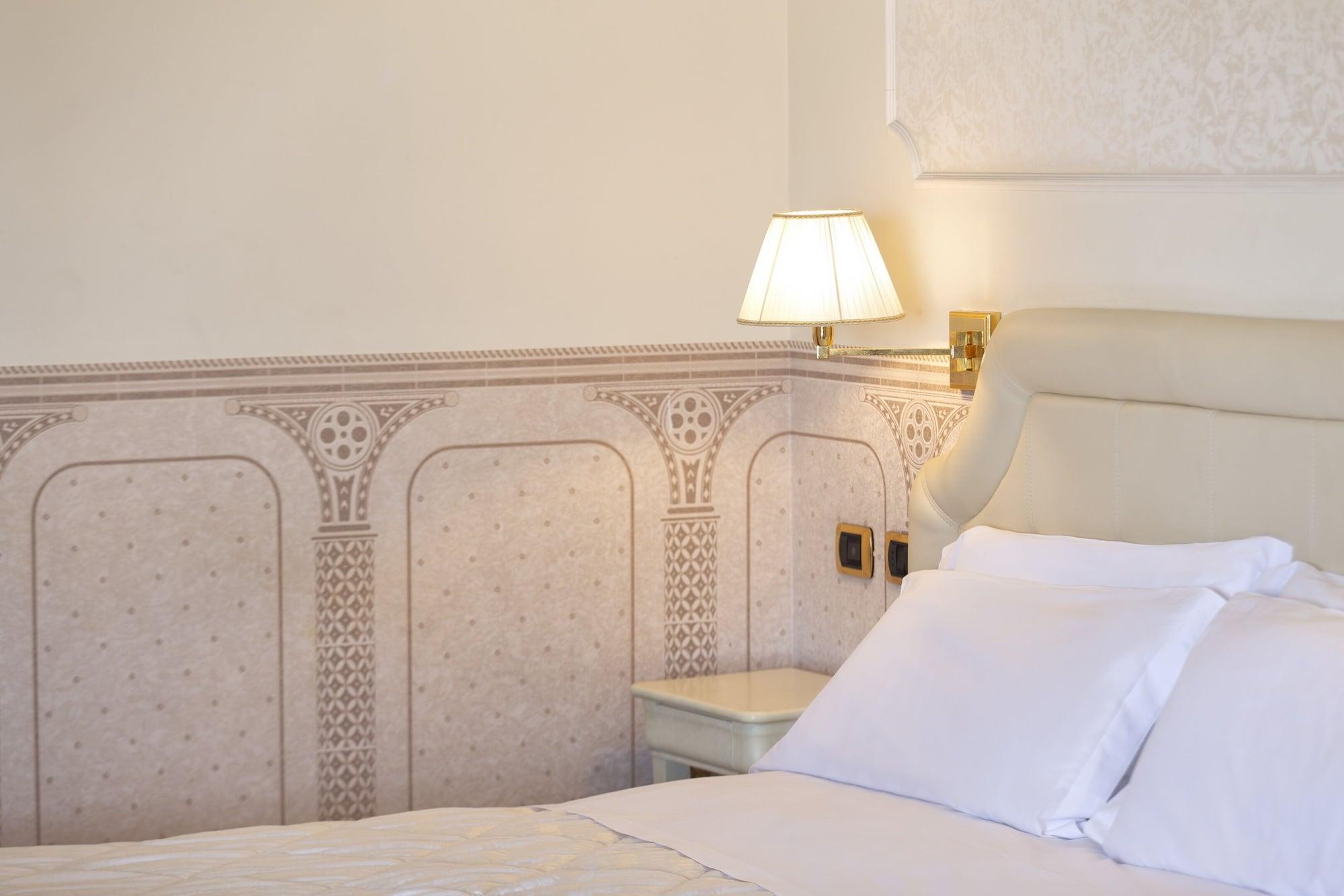 Hotel Baia Imperiale Rimini Esterno foto